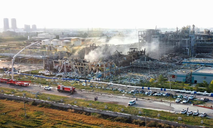 Hiện trường vụ nổ nhà máy hóa chất ở tỉnh Sơn Đông, Trung Quốc ngày 27/5. Ảnh: Xinhua