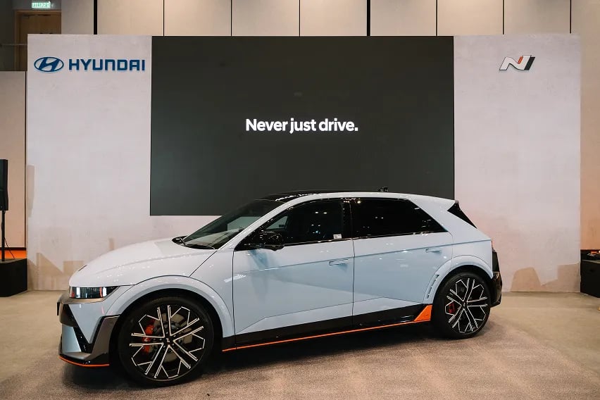 Hyundai Ioniq 5 mới mở bán ở ĐNÁ: 650 mã lực, tăng tốc chỉ trong 3,4 giây, về Việt Nam dễ được dân chơi săn đón- Ảnh 2.