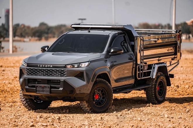 Toyota Hilux 'lột xác' thành xe ben mà không cần cắt xẻ: Chở tới 5 tấn, có cả cần cẩu tự bốc hàng- Ảnh 19.