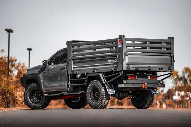 Toyota Hilux 'lột xác' thành xe ben mà không cần cắt xẻ: Chở tới 5 tấn, có cả cần cẩu tự bốc hàng- Ảnh 27.