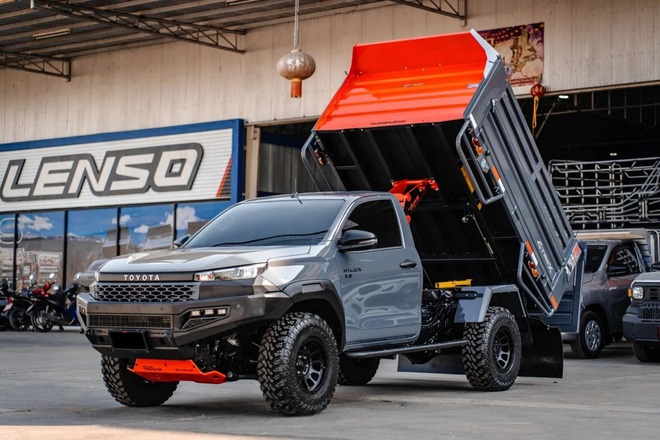 Toyota Hilux 'lột xác' thành xe ben mà không cần cắt xẻ: Chở tới 5 tấn, có cả cần cẩu tự bốc hàng- Ảnh 29.