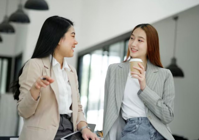 Thế giới nội tâm của Bảo Bình phong phú đến mức họ thường tự nhốt mình trong những suy nghĩ riêng, khó thoát ra. Ảnh minh họa