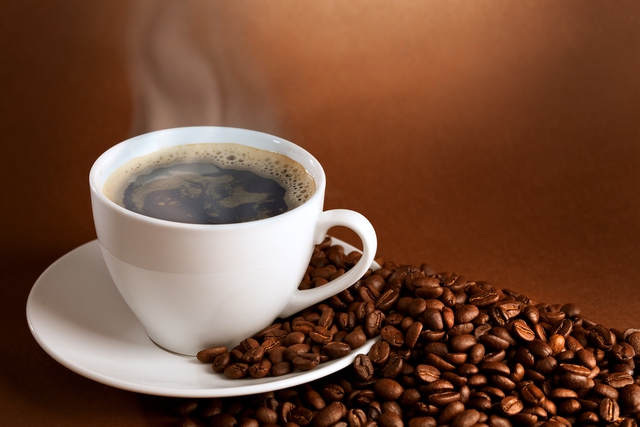 Caffeine có cả lợi ích và rủi ro đối với phụ nữ mang thai tùy thuộc vào liều lượng tiêu thụ.