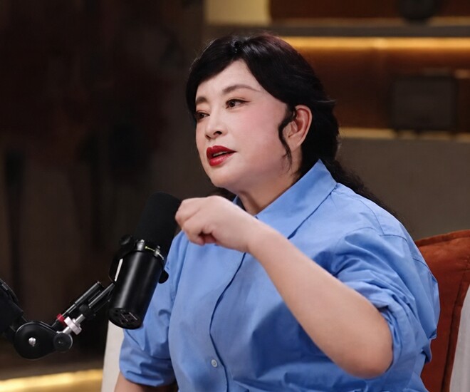 Lưu Hiểu Khánh không đồng tình với việc lấy chung thủy trọn đời làm thước đo duy nhất, vì cho rằng điều này có thể mang lại sự đau khổ.