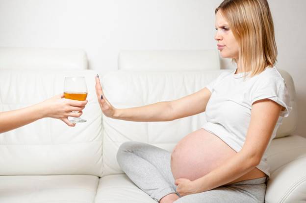 Bia có thể gây tổn thương nghiêm trọng cho thai nhi.