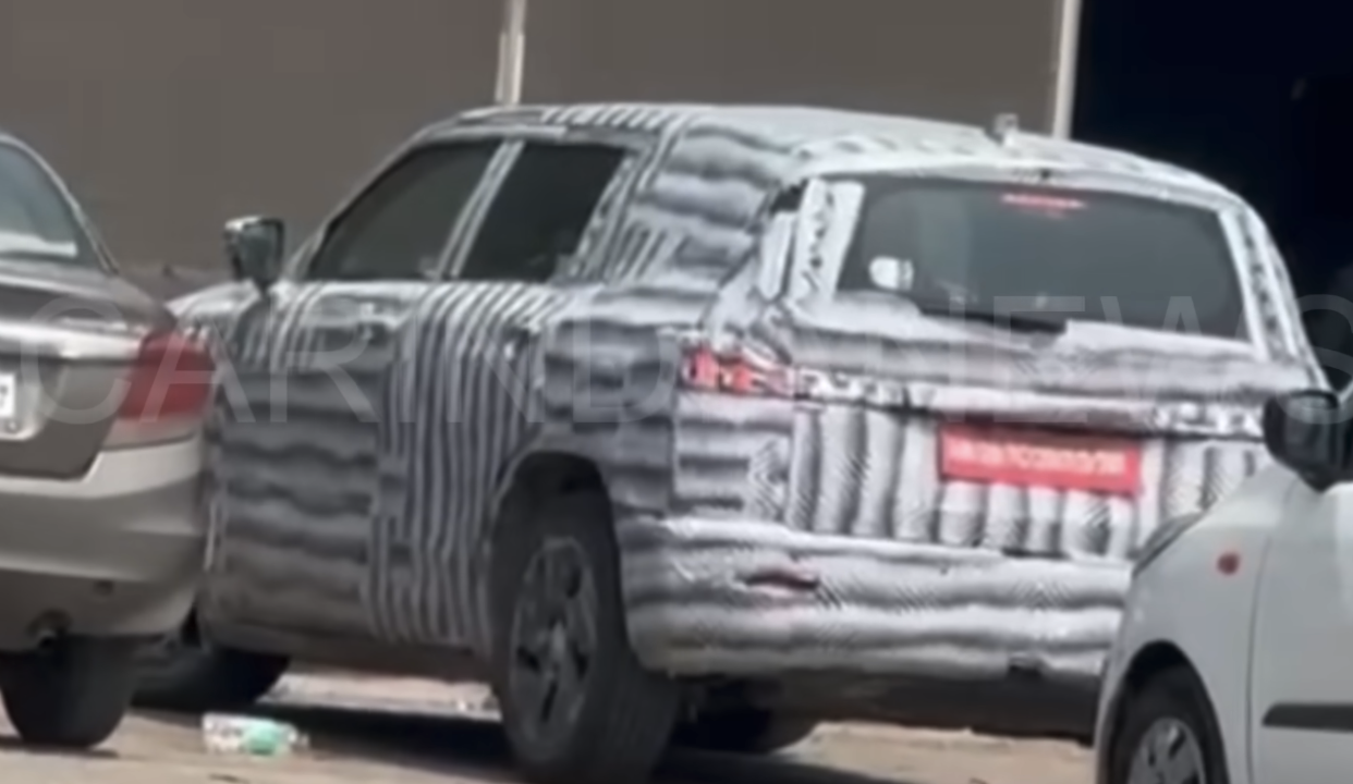 SUV Suzuki bí ẩn lộ diện trên đường: Có thể là Vitara mới, chạy điện, một trang bị cho thấy nhắm vào nhóm ‘giá phổ thông’- Ảnh 1. SUV Suzuki bí ẩn lộ diện trên đường: Có thể là Vitara mới, chạy điện, một trang bị cho thấy nhắm vào nhóm ‘giá phổ thông’- Ảnh 1.