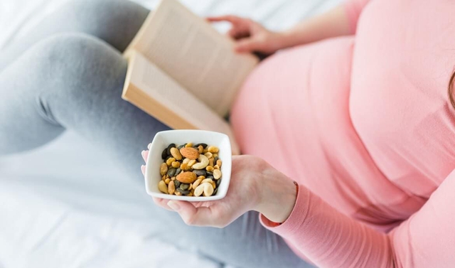 Các loại hạt là nguồn dinh dưỡng nên lựa chọn hàng đầu cho mẹ bầu.