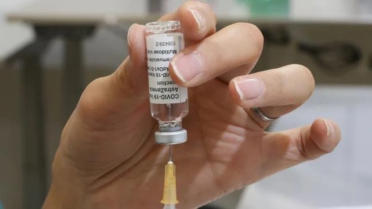 Nhóm cố vấn tiêm chủng Australia khuyến cáo sử dụng vaccine AstraZenca cho người trên 60 tuổi. Ảnh: David Crosling