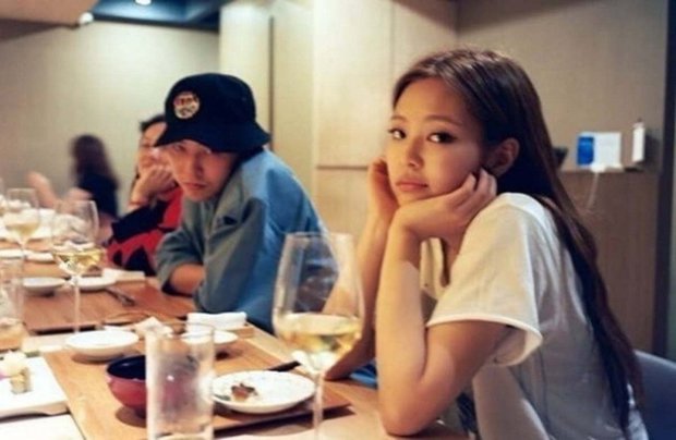 Giữa tin đồn hẹn hò Jennie, V (BTS) bỗng gây xôn xao với loạt chi tiết nghi vấn mối quan hệ với G-Dragon - Ảnh 8.