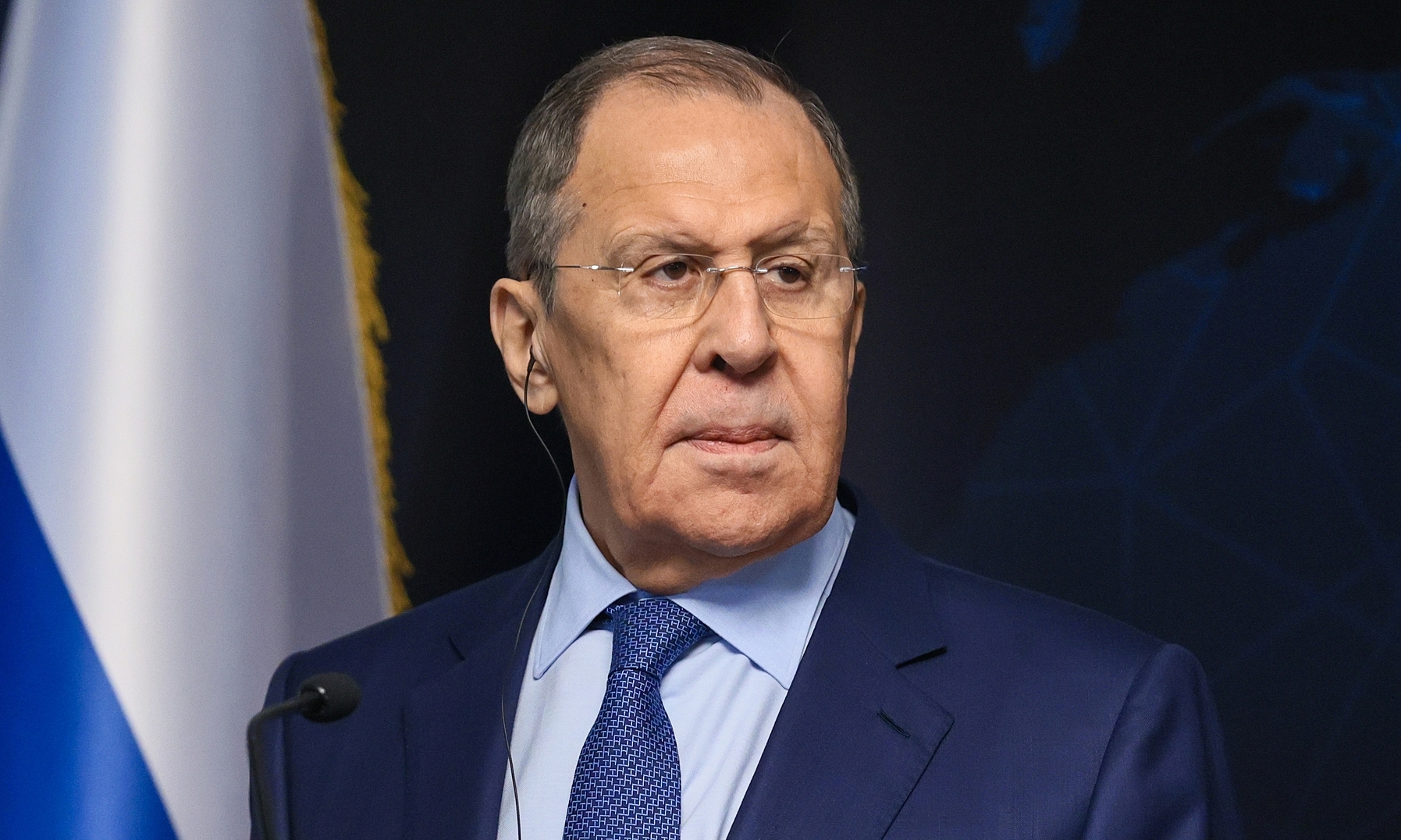 Ngoại trưởng Lavrov trong cuộc họp báo tại Bahrain hồi cuối tháng 5. Ảnh: AFP.