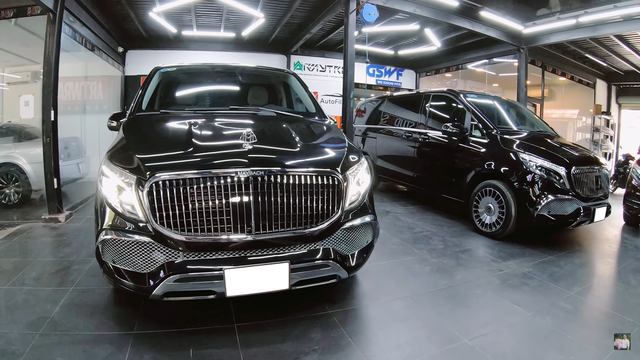 Bộ đôi Mercedes-Benz V-Class mới tinh chưa bóc nilon đã được độ theo phong cách Maybach kiểu mới tại TP.HCM - Ảnh 4.