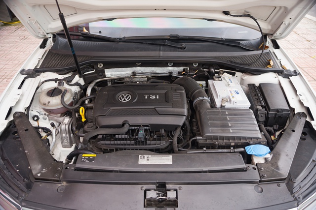 Bán Volkswagen Passat giá 800 triệu đồng, chủ showroom trải lòng: Xe này khó trôi, khách thường chọn VinFast Lux A - Ảnh 8.