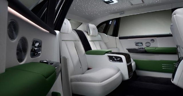 Không gian nội thất đỉnh cao của Rolls-Royce Phantom 2023  - Ảnh 1.