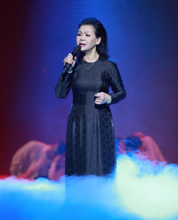  Danh ca Khánh Ly về Việt Nam hát như một lời chia tay khán giả  - Ảnh 1.