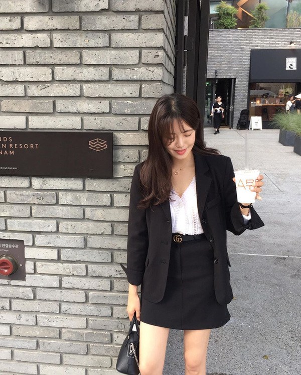 Những màn diện áo hai dây khiến dân tình nhức mắt: Chị em xem ngay để rút kinh nghiệm - 11