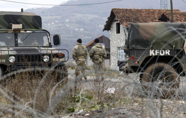 NATO cam ket 'khong lay chuyen' doi voi cac nhiem vu tai Kosovo hinh anh 1