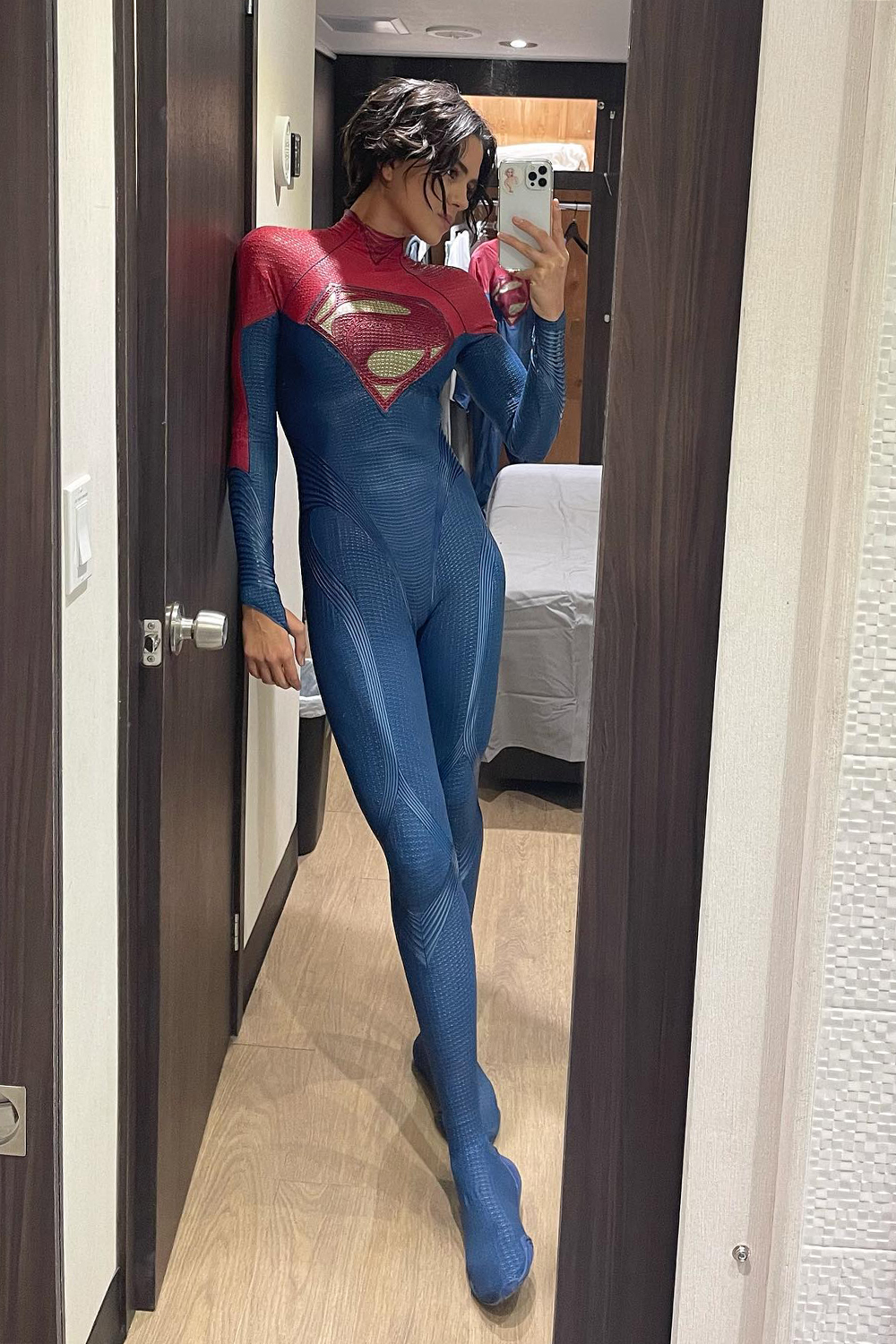 Sasha Calle là nữ diễn viên thứ ba vào vai Supergirl. Trước đó, diễn viên Helen Slater là người đầu tiên thủ vai trong phim Supergirl năm 1984, sau đó Melissa Benoist đóng trong series do đài CW sản xuất.
