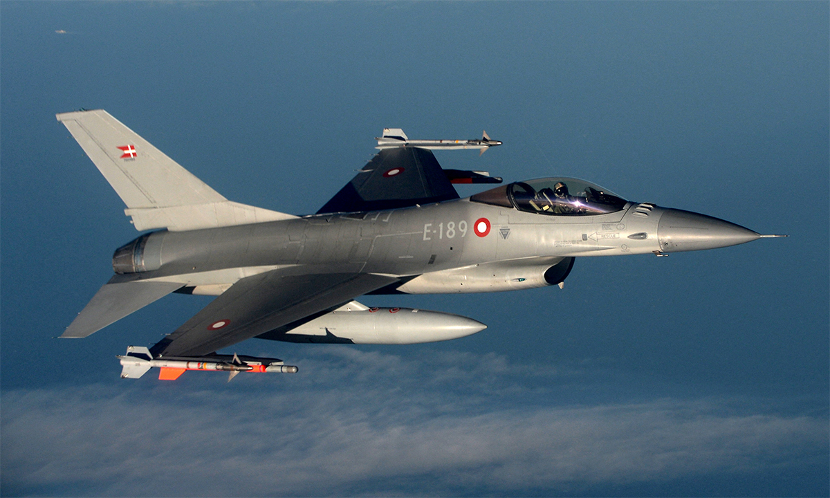 Tiêm kích F-16 Đan Mạch tham gia diễn tập của NATO tháng 1/2020. Ảnh: Reuters