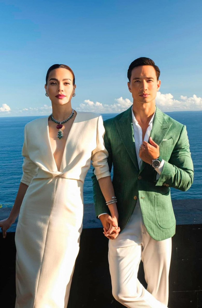 Hồ Ngọc Hà đeo trang sức giá hơn 408 tỷ sánh đôi cạnh Kim Lý trong ngày kỷ niệm 6 năm yêu nhau - 1
