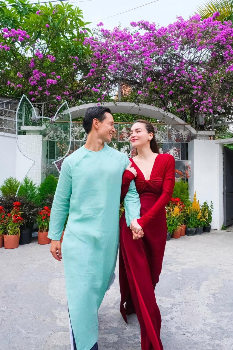 Hồ Ngọc Hà đeo trang sức giá hơn 408 tỷ sánh đôi cạnh Kim Lý trong ngày kỷ niệm 6 năm yêu nhau - 4