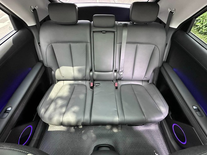 Rao bán Hyundai Ioniq 5 chạy 8.000 km giá 1,28 tỷ đồng, dân buôn xe cũ nhận định: Hợp với người thích trải nghiệm, hoặc có vài xe ở nhà- Ảnh 13.