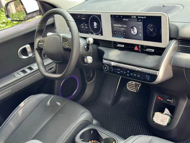 Rao bán Hyundai Ioniq 5 chạy 8.000 km giá 1,28 tỷ đồng, dân buôn xe cũ nhận định: Hợp với người thích trải nghiệm, hoặc có vài xe ở nhà- Ảnh 9.
