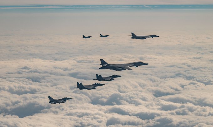 Oanh tạc cơ B-1B Mỹ diễn tập tại Hàn Quốc hồi năm 2023. Ảnh: USAF