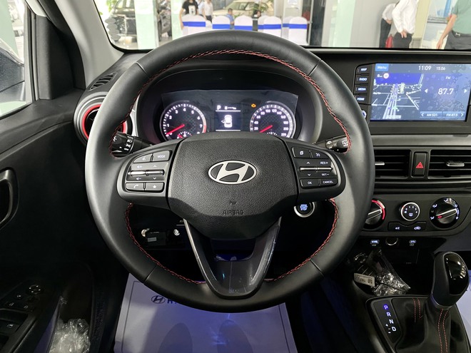 Ảnh thực tế Hyundai Grand i10 1.2AT hatchback giá 435 triệu đồng: Thấp hơn bản sedan 20 triệu đồng nhưng có ga tự động và đèn LED- Ảnh 8.