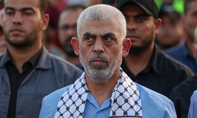 Thủ lĩnh Hamas Yahya Sinwar tại Dải Gaza hồi tháng 10/2022. Ảnh: AFP