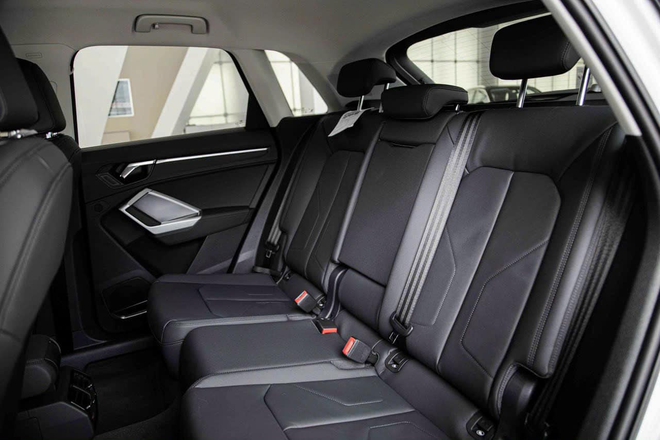 Audi Q3 2024 về đại lý: Giá từ 1,8 tỷ đồng, nhiều trang bị hiện đại đấu X1 nhưng vẫn giữ một thứ ‘đồ cổ’ như xe giá rẻ- Ảnh 10.