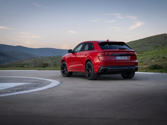 Audi RS Q8 2025 ra mắt: SUV mạnh nhất của hãng, chưa bán đã kịp lập kỷ lục này- Ảnh 4.