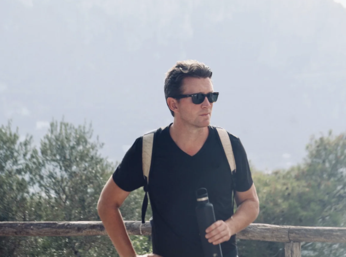 Nhà biên kịch và tiểu thuyết gia Erik Lindsay trong chuyến du lịch đến Italy năm 2021. Ảnh: Erik Lindsay