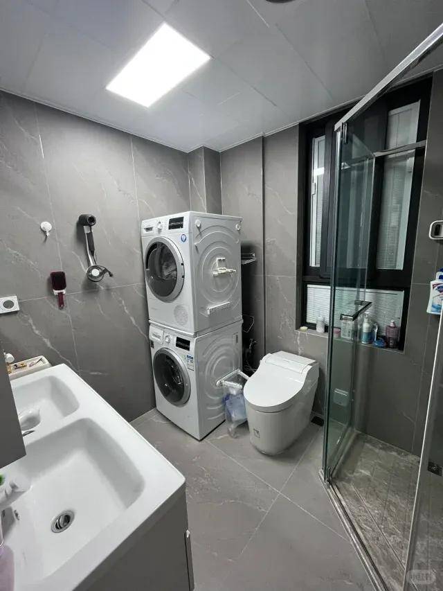 Ngày càng nhiều người không đặt máy giặt ở ban công, 5 thiết kế này giúp nâng tầm không gian sống, vừa đẹp vừa tiện - 7