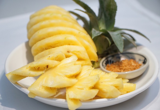 Mẹ bầu ăn dứa đúng cách có thể mang lại lợi ích cho sức khỏe.