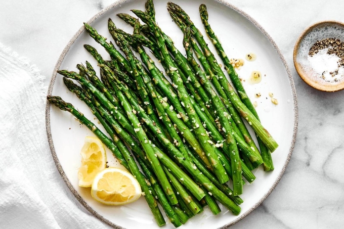 Thường xuyên ăn măng tây làm sáng và trẻ hóa da.