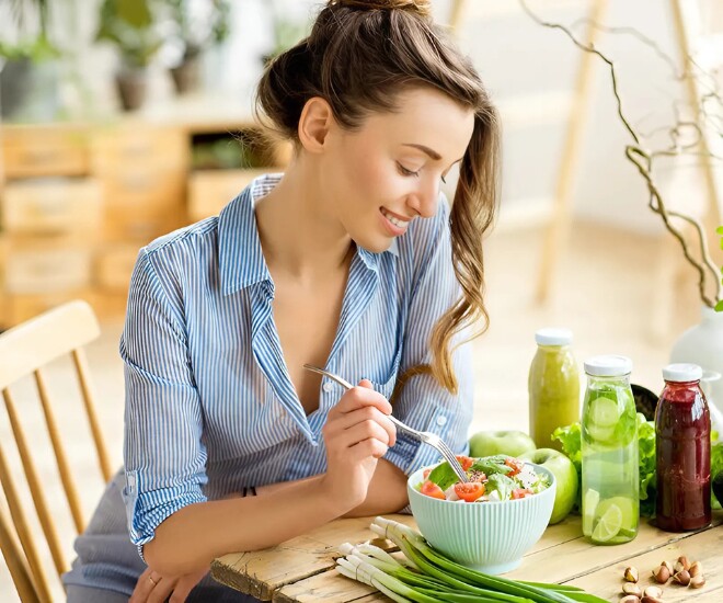 Ăn uống đúng cách tác động tích cực đến sức khỏe và tuổi thọ. (Ảnh minh họa).