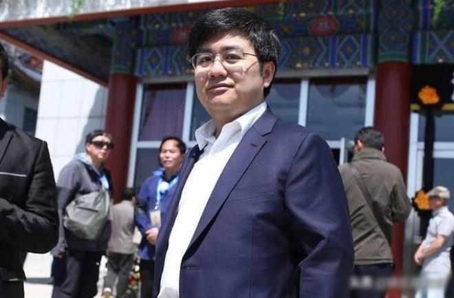 Triệu Hân Bồi phủ nhận một số thông tin sai sự thật và thừa nhận anh có công ty riêng.