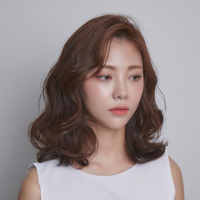 10 kiểu tóc ngang vai trẻ trung nhiều người yêu thích nhất năm 2025, chị em tham khảo có ngay tóc xinh - 9