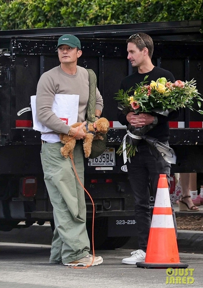 Orlando Bloom (trái) và tỷ phú Evan Spiegel. Ảnh: Just Jared