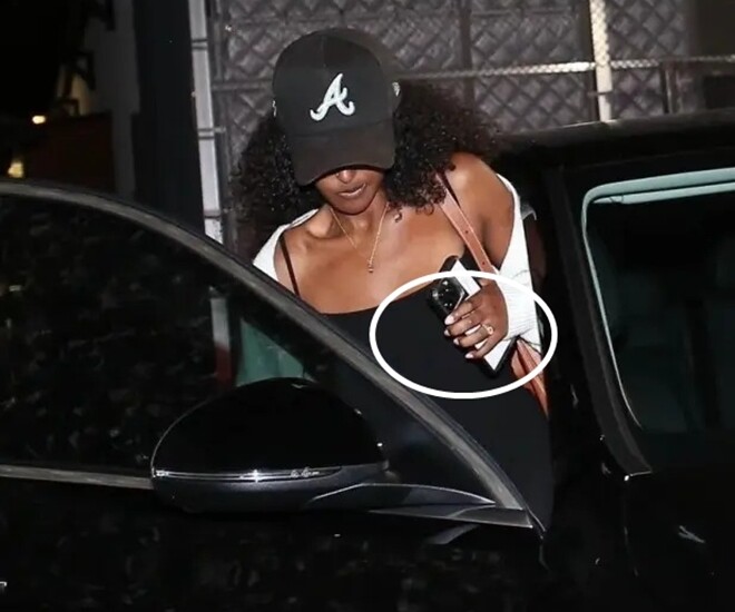 Việc Zahara đeo nhẫn kim cương khiến cô vướng nghi vấn đã đính hôn với bạn trai. 