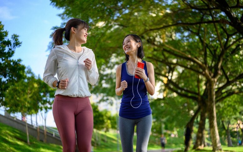 Nếu muốn giảm cân nhanh hãy chọn đạp xe, nhưng muốn duy trì lâu dài hơn hãy chọn đi bộ.