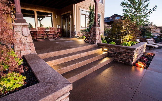 Bậc thềm nhà còn được gọi là bậc tam cấp.