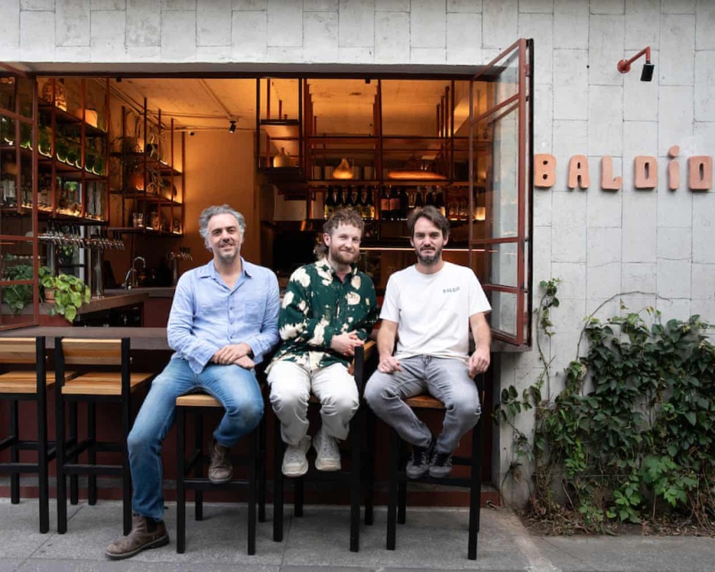 Ba nhà sáng lập Baldío (từ trái sang phải) gồm Lucio Usobiaga, Douglas McMaster và Pablo Usobiaga. Ảnh: The Guardian