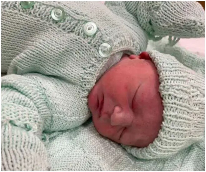 Em bé duy nhất chào đời của người mẹ này.