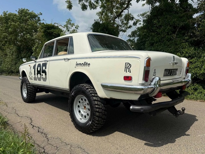 Rolls-Royce 'xin' gầm Mitsubishi để off-road, 1 bình xăng chạy tới 2.000km, giá quy đổi chỉ hơn 600 triệu- Ảnh 3.