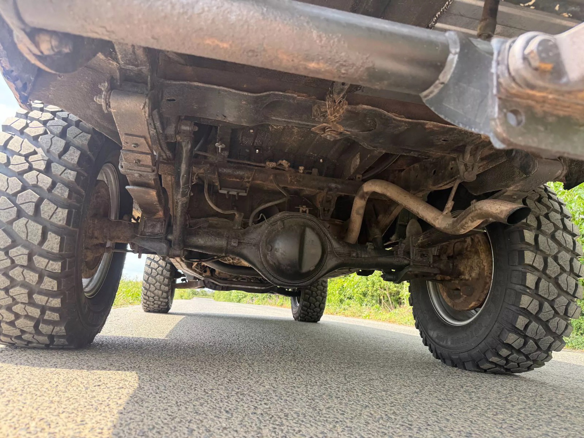 Rolls-Royce 'xin' gầm Mitsubishi để off-road, 1 bình xăng chạy tới 2.000km, giá quy đổi chỉ hơn 600 triệu- Ảnh 4.