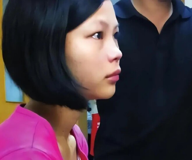 Gia đình không cho Tiểu Tuyết gặp con mới sinh vì sợ cô bị sốc.