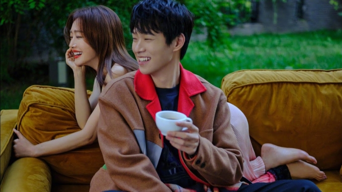 Tần Lam và Ngụy Đại Huân. Ảnh: Cosmo