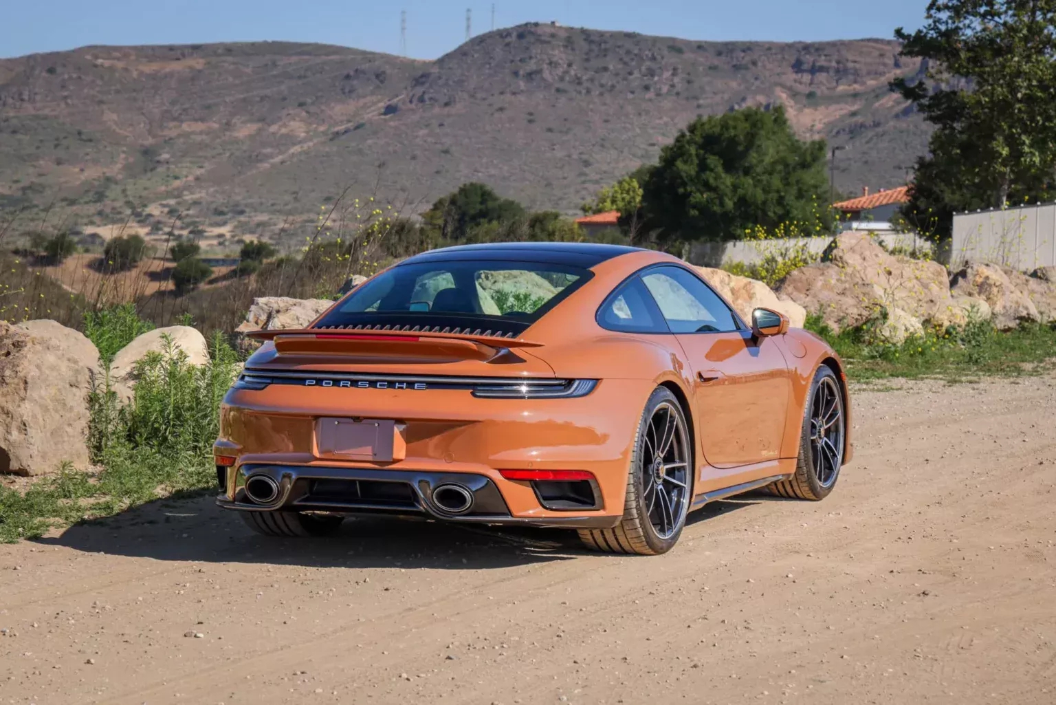 Người giàu chơi xe thế này thì càng giàu: Chủ xe Porsche 911 đi rồi bán lại vẫn lãi gần 700 triệu đồng nhờ 2 yếu tố- Ảnh 4.