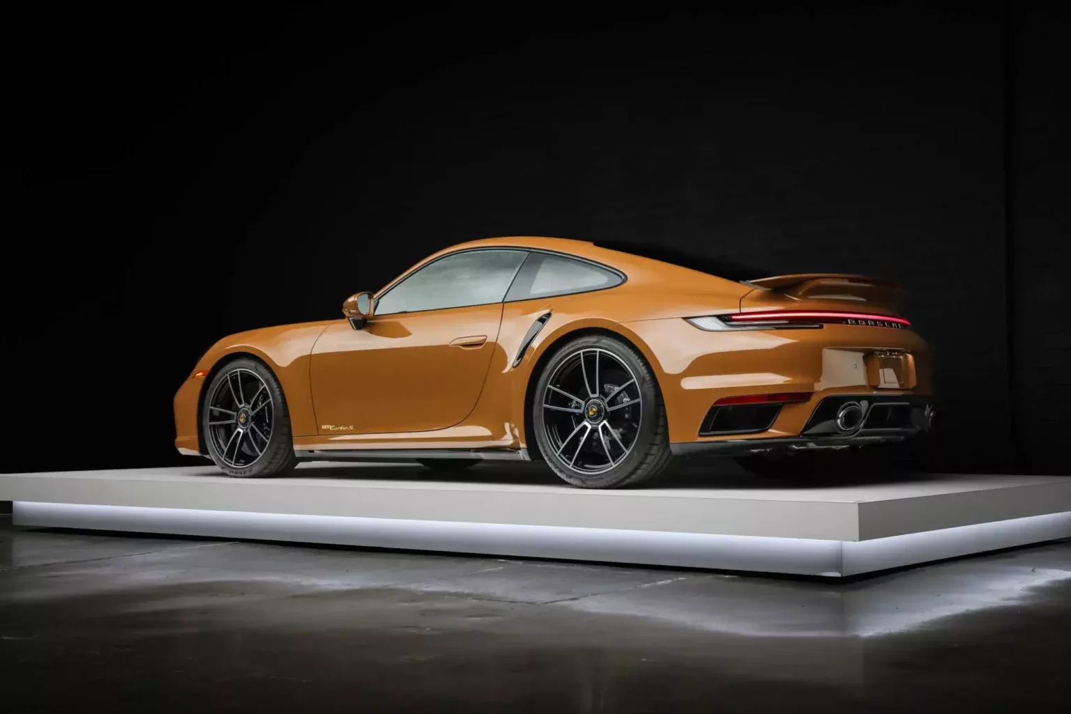 Người giàu chơi xe thế này thì càng giàu: Chủ xe Porsche 911 đi rồi bán lại vẫn lãi gần 700 triệu đồng nhờ 2 yếu tố- Ảnh 8.